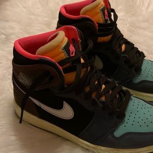 Nike 1Retro High Top Sneakers